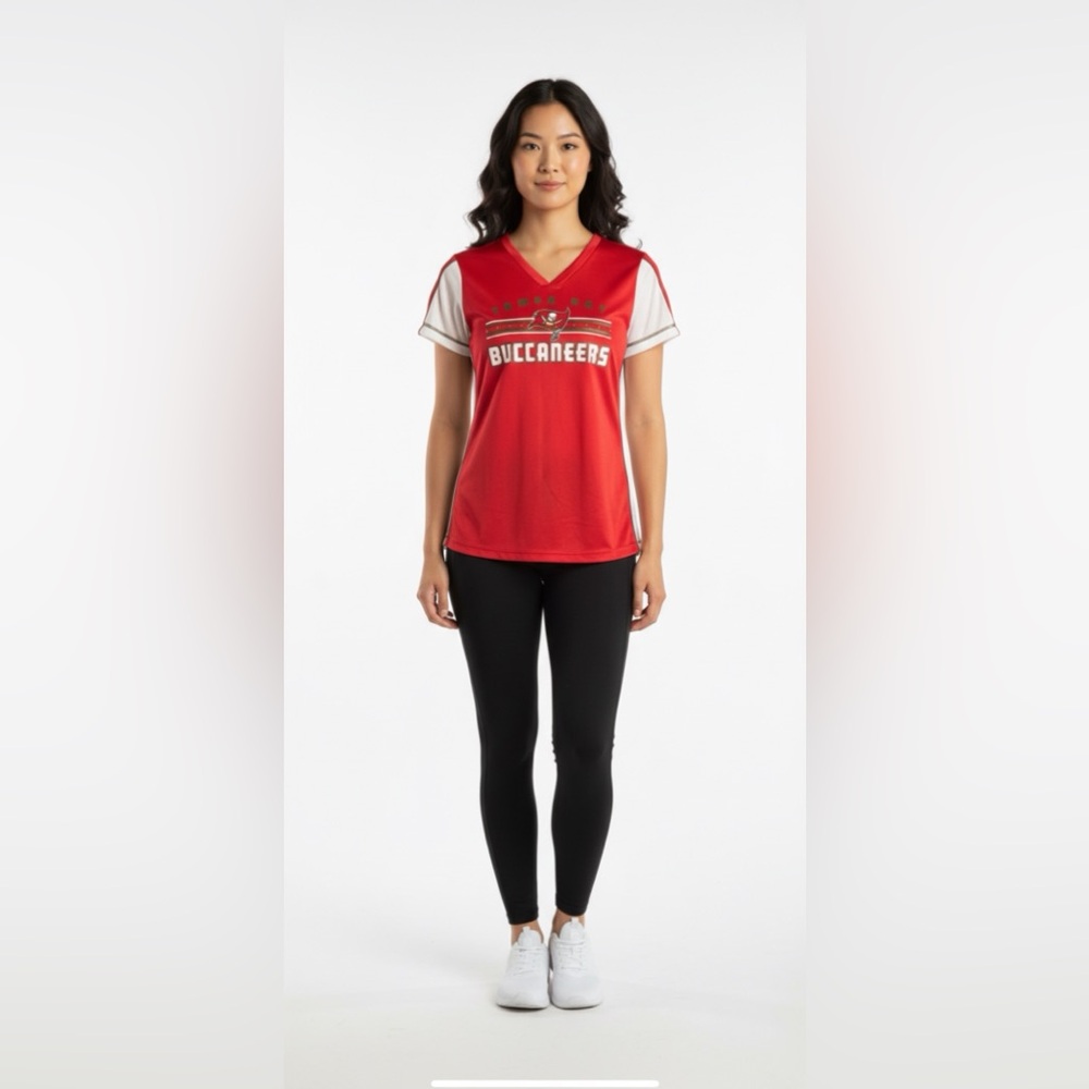 Bucs V-Neck Size S Excellent condition, Ships next day‎ .